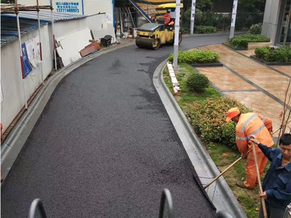 临海道路工程维修施工